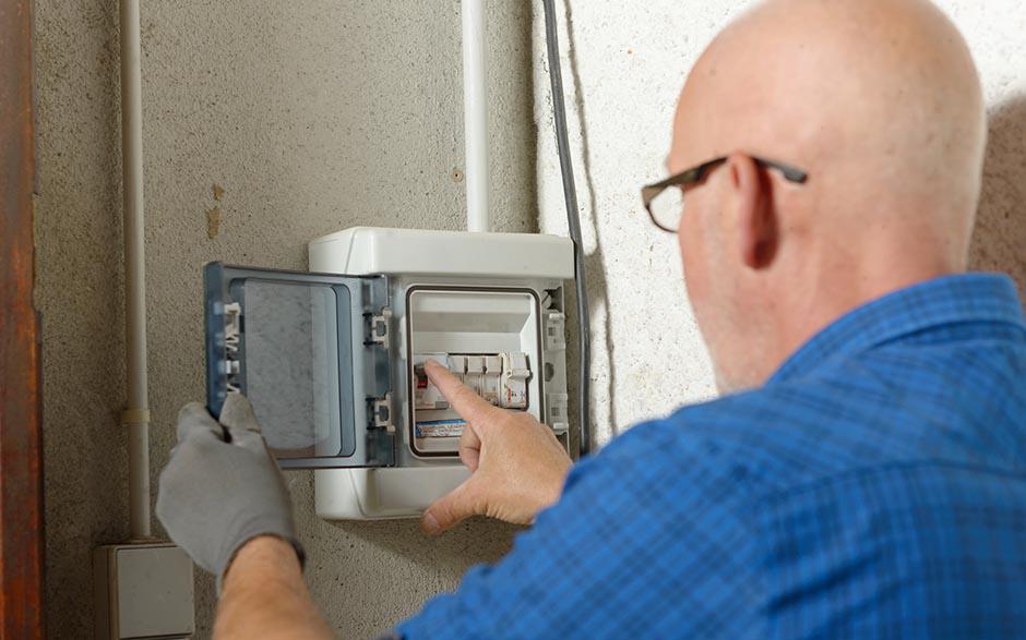 besoin d'un électricien La Ville-du-Bois